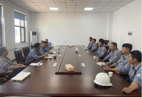 宁夏哈哈体育召开“八一”慰问退役军人座谈会