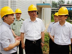 　　副省长黄关春来哈哈体育常德公司检查调研安全生产工作